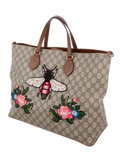 Gucci Gg Supreme Bee